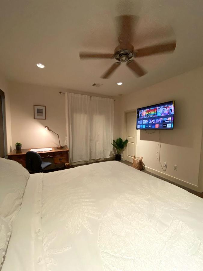 Casablanca 1 Apartment Houston Bagian luar foto